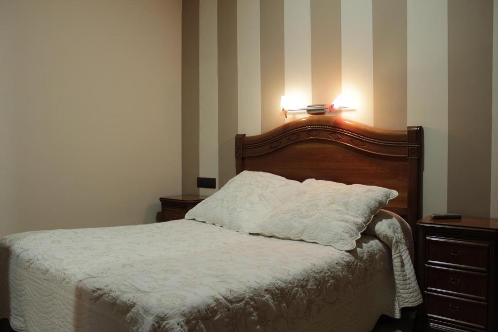 Hostal Ana Belen Madrid Extérieur photo