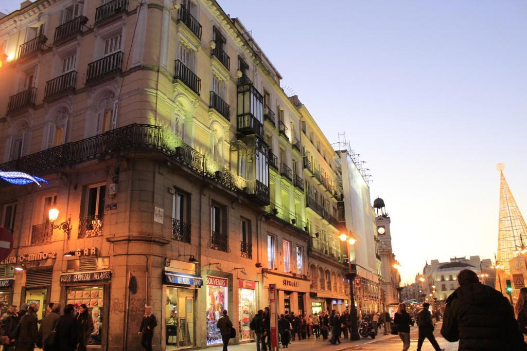 Hostal Ana Belen Madrid Extérieur photo