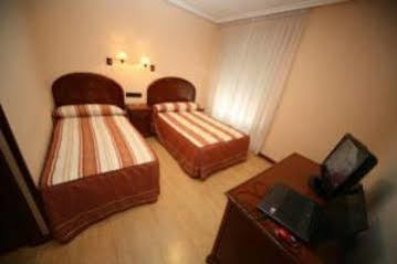 Hostal Ana Belen Madrid Extérieur photo